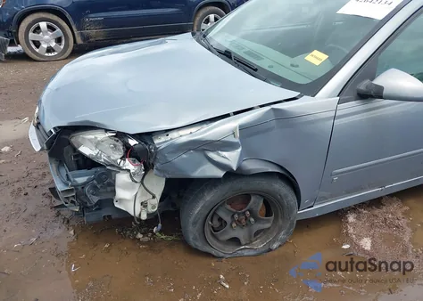 2008 Chevrolet Malibu Classic Lt z USA, uszkodzony, nr VIN 1G1ZT58N88F146692